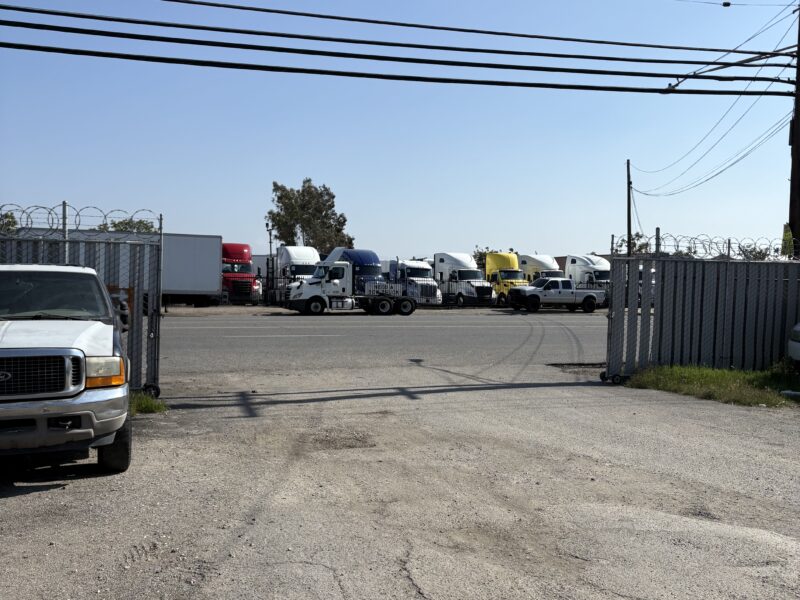 Valley Blvd - Truck/Trailer