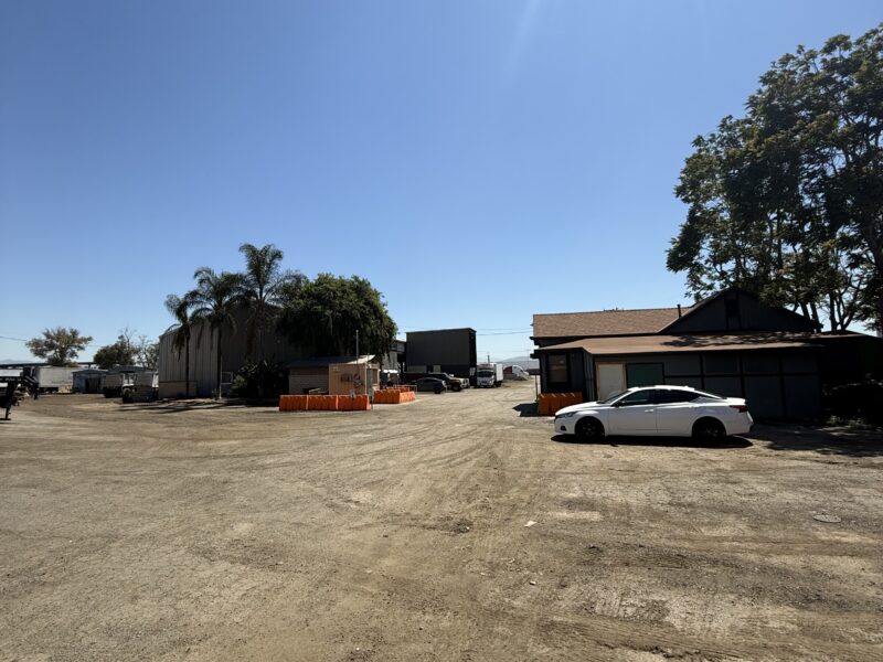 Milliken Ave Ontario, CA - Truck & Trailer